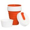 Faltbarer Coffee-to-go Becher von Stojo in orange.